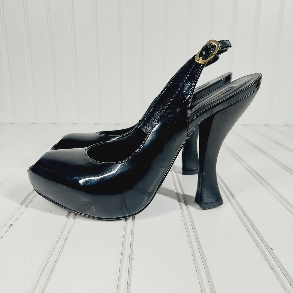 Vic Patent Leather Peep Toe Heeled Pumps E930